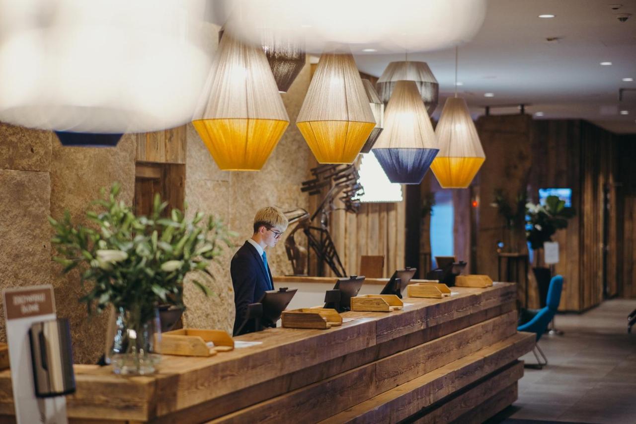 Platinum Mountain Hotel&Spa Szklarska Poręba Exterior foto Reception desk at the hotel